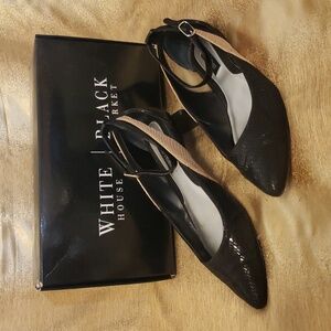 WHBM Lynne Black & Tan Snake Embossed Leather Buckle Pointed Toe Flats, Size 7.5